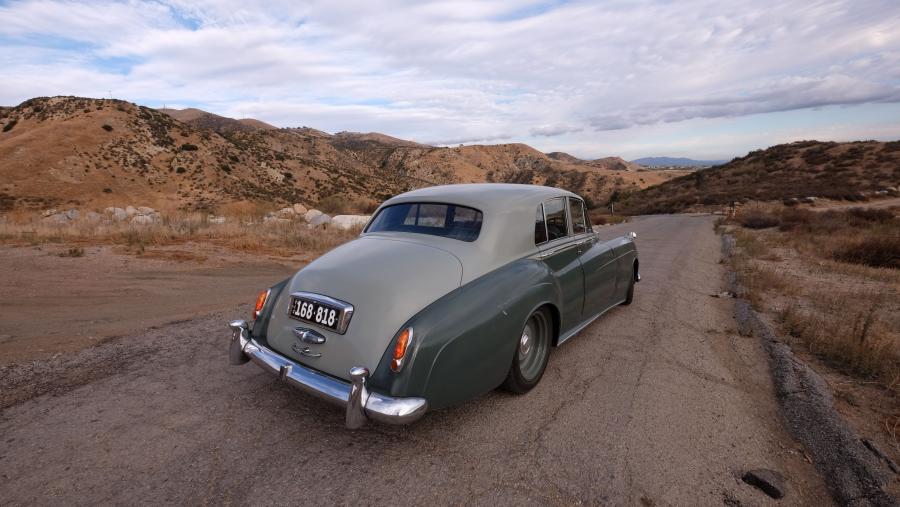  Rolls-Royce Silver Cloud Derelict by ICON 2017 года  (фото 8 из 11)